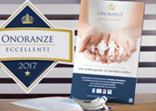 Espositore e vetrofania Onoranze Eccellenti Espositore e vetrofania Onoranze Eccellenti